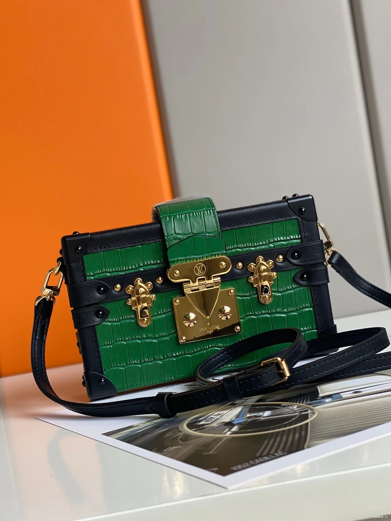 WIS PETITE MALLE LOUIS VUITTON 0803